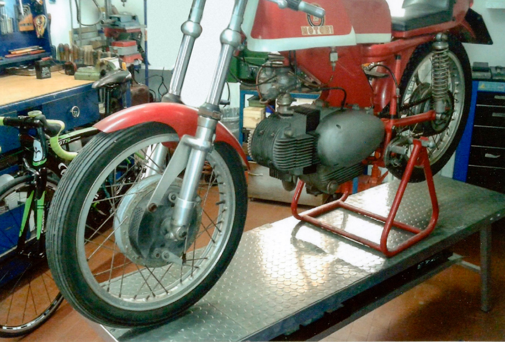 restauro motobi competizione  001